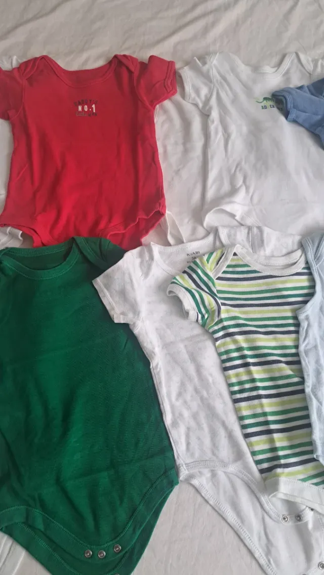 Lote 29 Bodies Manga Corta Bebé 24-36 Meses