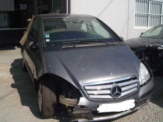 PANELES PUERTAS MERCEDES-BENZ A-CLASS (W169) 2008.