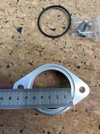 Brida para Turbo con Tornillos