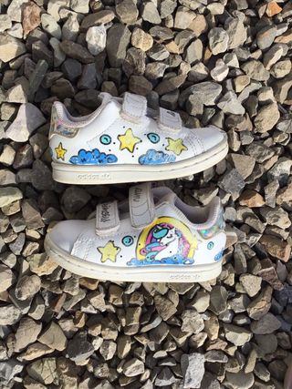 Scarpe bimba numero 22