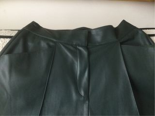 3 Faldas de cuero diferentes colores 