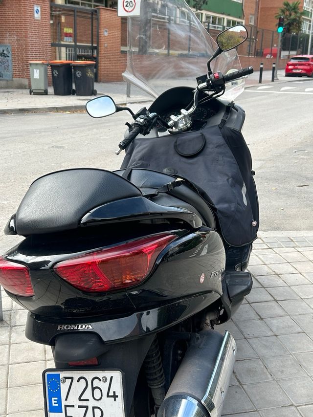 Honda Forza 250 EX Scooter