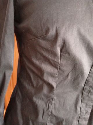 Camisa negra manga larga