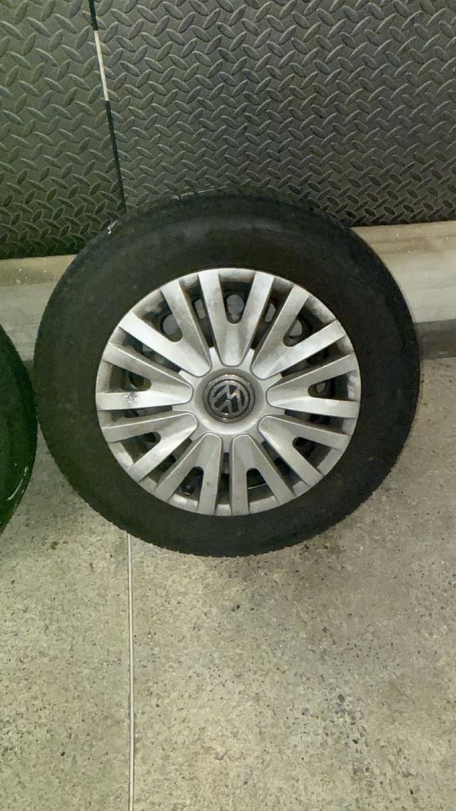 4 Cerchi in ferro con copricerchi