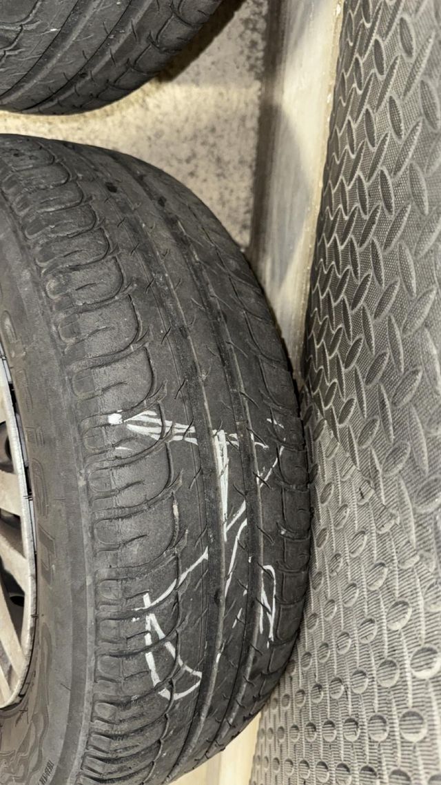 4 Cerchi in ferro con copricerchi