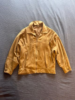 Chaqueta de piel marrón