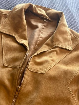 Chaqueta de piel marrón