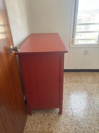 Comò rosso HEMNES IKEA