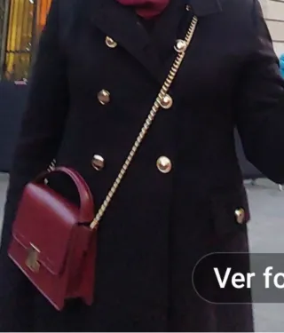 Abrigo negro mujer botones dorados