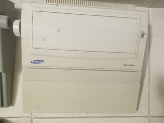 2 máquinas de escribir Samsung y Olivetti