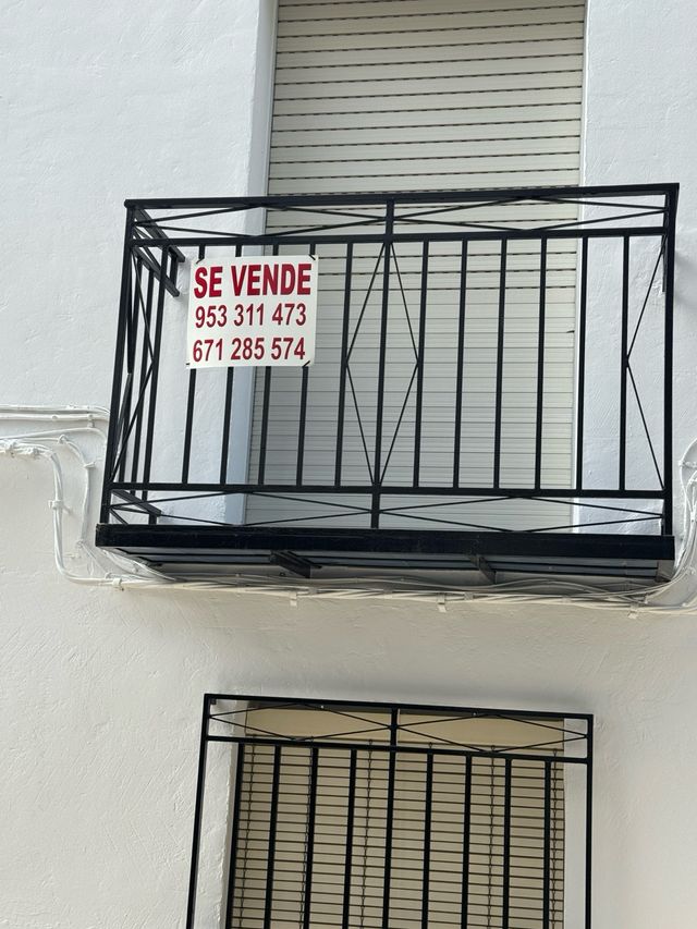 Casa de pueblo en Valdepeñas (Jaén)