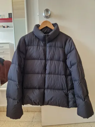 Chaqueta Uniqlo Plumas Ultraligera Negra