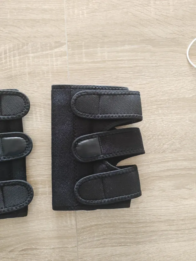 Brazalete para dolor de codo ajustable