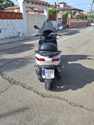 Piaggio MP3 400