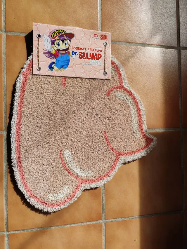 Felpudo Arale Dr Slump. NO HAGO DESCUENTOS