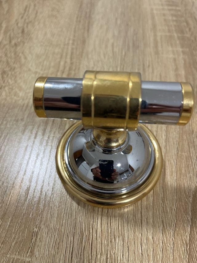 Colgador y portarrollo baño metal dorado/plateado