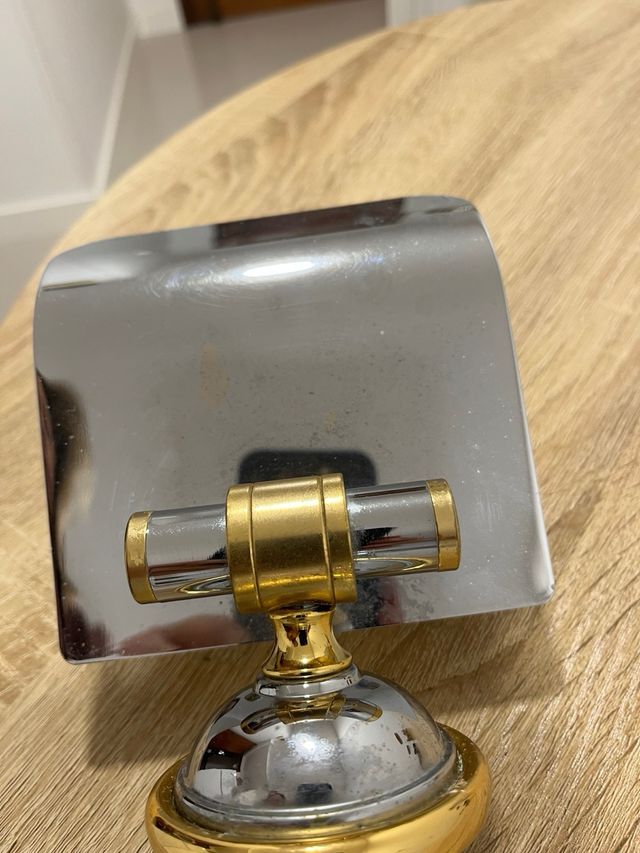 Colgador y portarrollo baño metal dorado/plateado