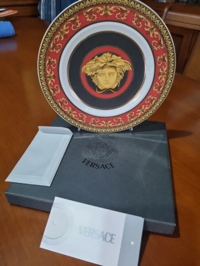 Plato Versace Medusa