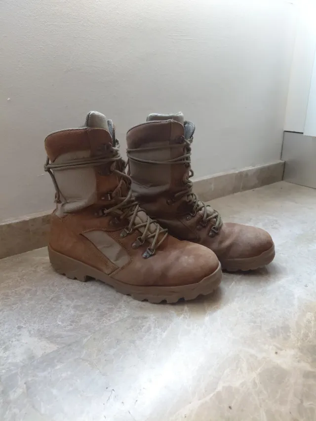 Botas militares talla 44
