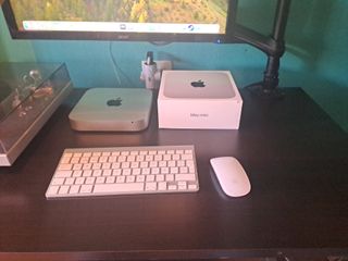 Mac mini M1 8GB Plata