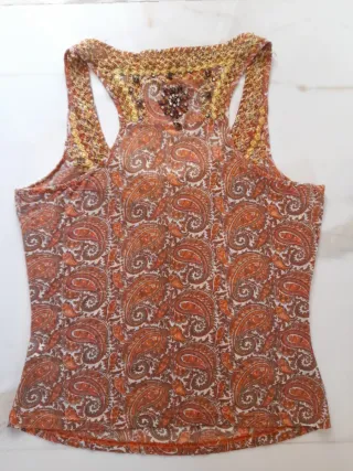 Top List sin mangas con pedrería