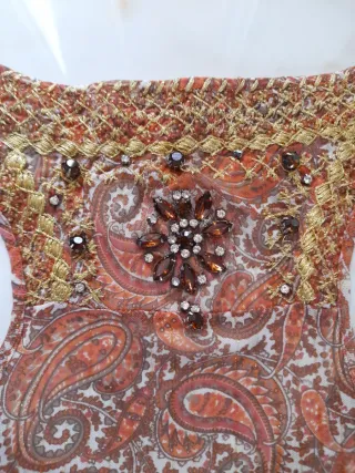 Top List sin mangas con pedrería