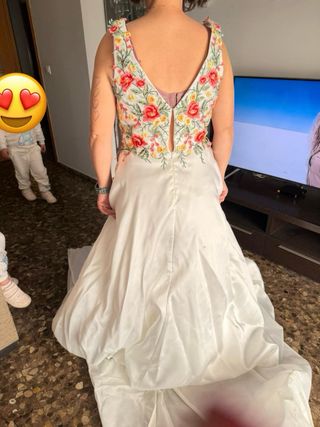 Vestido de Novia Blanco con Flores