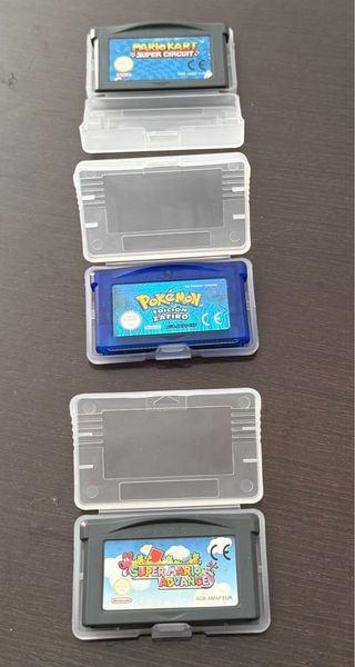 Nintendo Game Boy Advance Roja