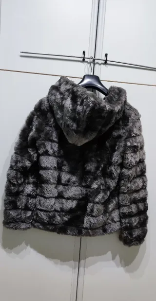 Giubbotto donna con cappuccio taglia M