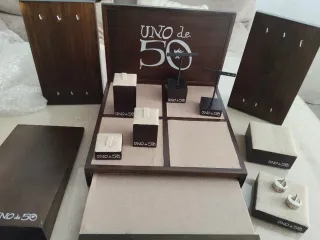 Espositore per gioielli UNO da 50