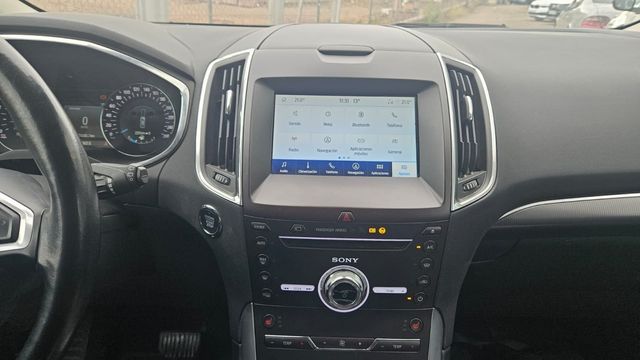 Ford S-MAX 2.0 TDCi Panther 110kW Titanium AUT