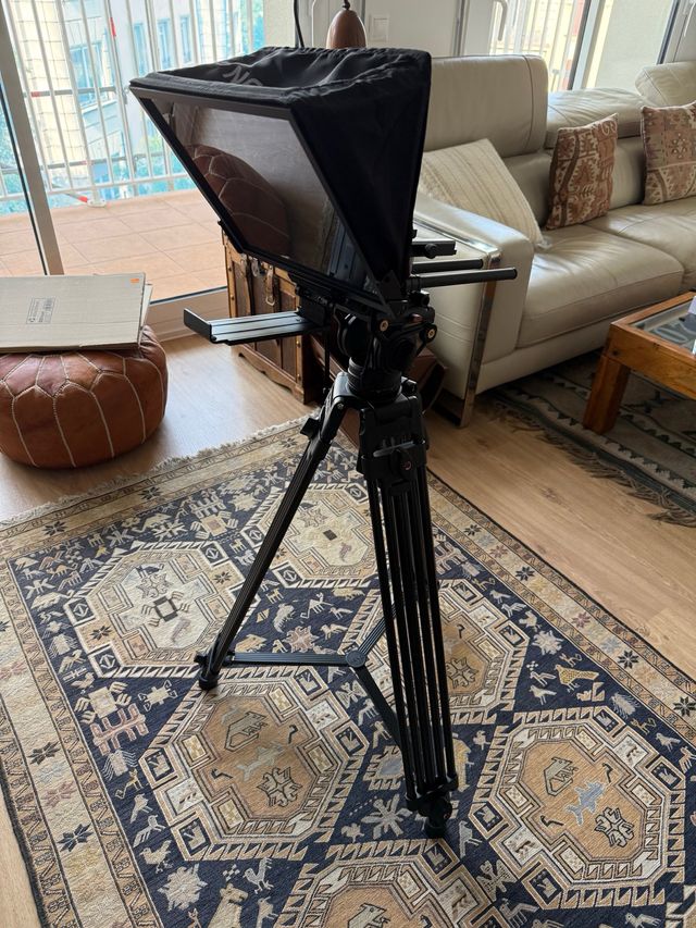 Teleprompter Neewer con trípode para iPad/iPhone