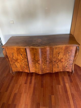Credenza in radica di noce.Anni 60