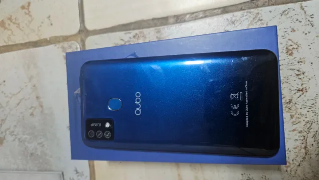 Qubo X626 Negro/Azul