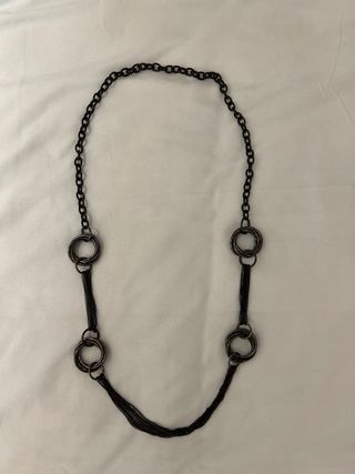 Colgante de cadena con aros