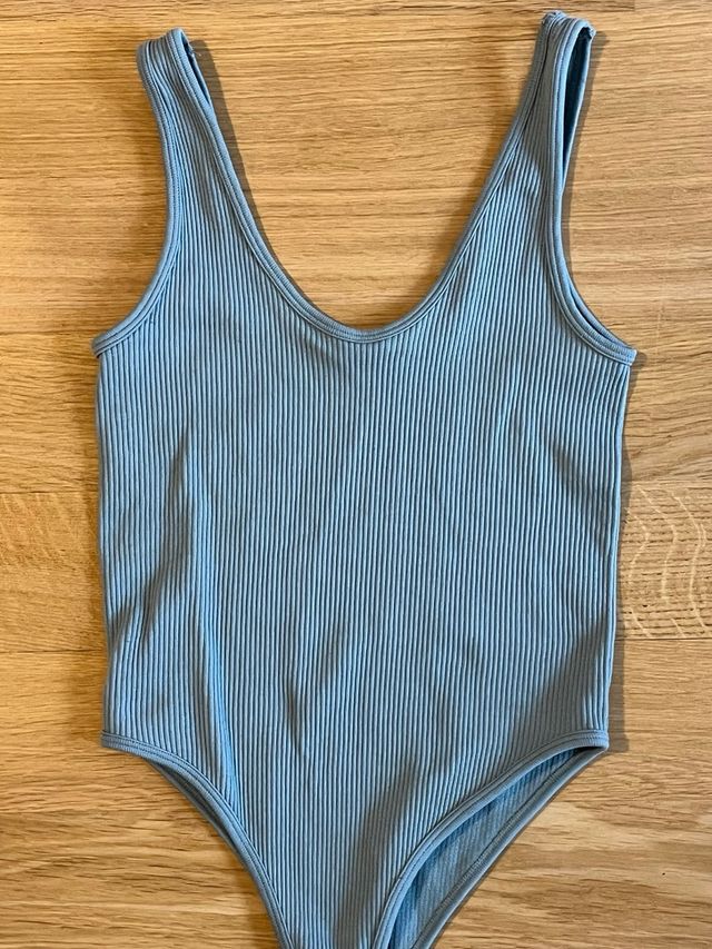 Body de canalé azul