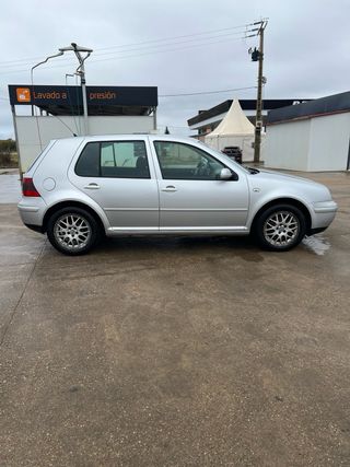 Volkswagen Golf 2003