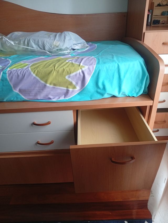 ¡Bilbao una habitación completa por muy poco!