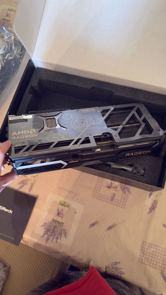 TARJETA GRÁFICA RX 9070 XT AS ROCK TAICHI 16gb