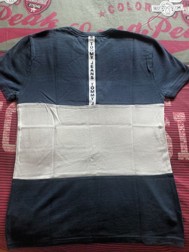 Camiseta NUEVA Tommy Jeans Azul y Blanca - Talla S