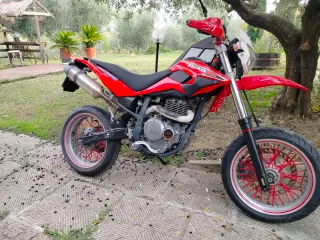 Moto M4 Beta Supermotard Rossa