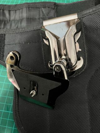 Cinturón para cámara con enganche