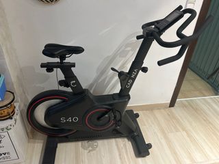 Bicicleta Estática CADENZA S40