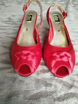 Zapatos de fiesta rojos talla 38
