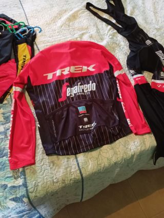 Conjunto Ciclismo Trek-Segafredo Largo talla xl