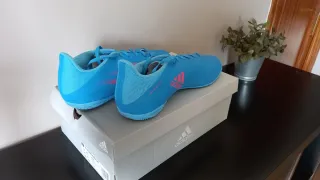 Zapatillas Adidas X Speedflow.4 IN. Talla 11 1/2.