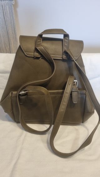 Mochila Stradivarius verde