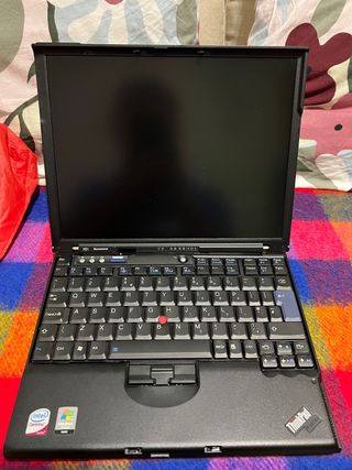 Lenovo Thinkpad X61 Portátil Negro