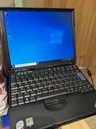 Lenovo Thinkpad X61 Portátil Negro