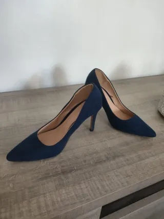 Zapatos de tacón azul para mujer
